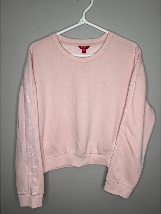 Guess Sweaters - GUESS Pink Cropped Crewneck Sweatshirt Logo Sleeve Tape Women's Size L